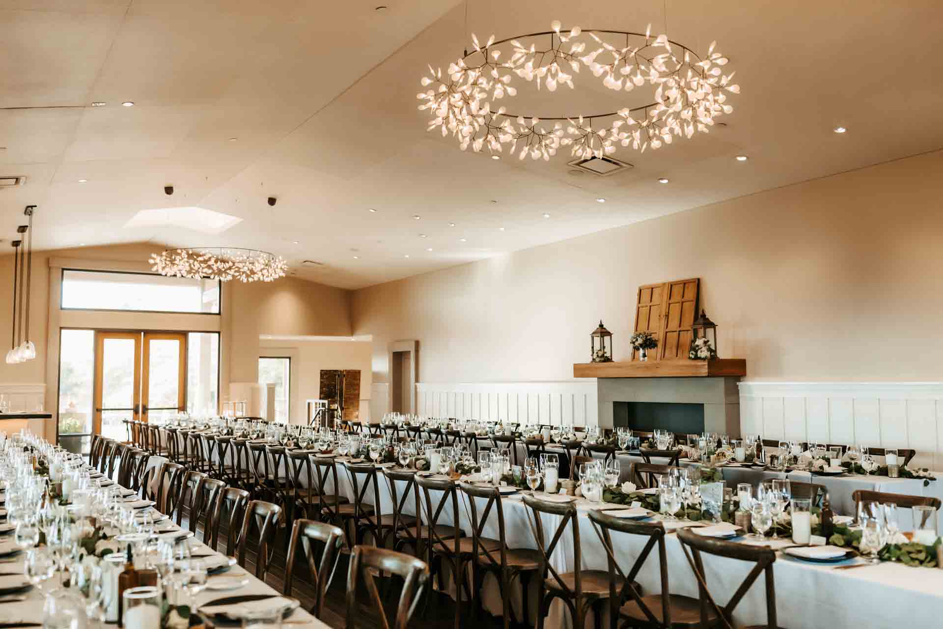 Vine Room provides a beautifully appointed space for large banquets.